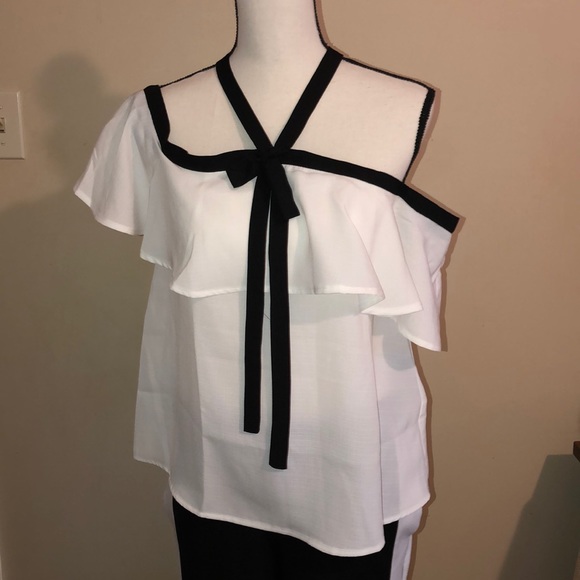 White and Black Blouse -Size S NWOT - Picture 4 of 5